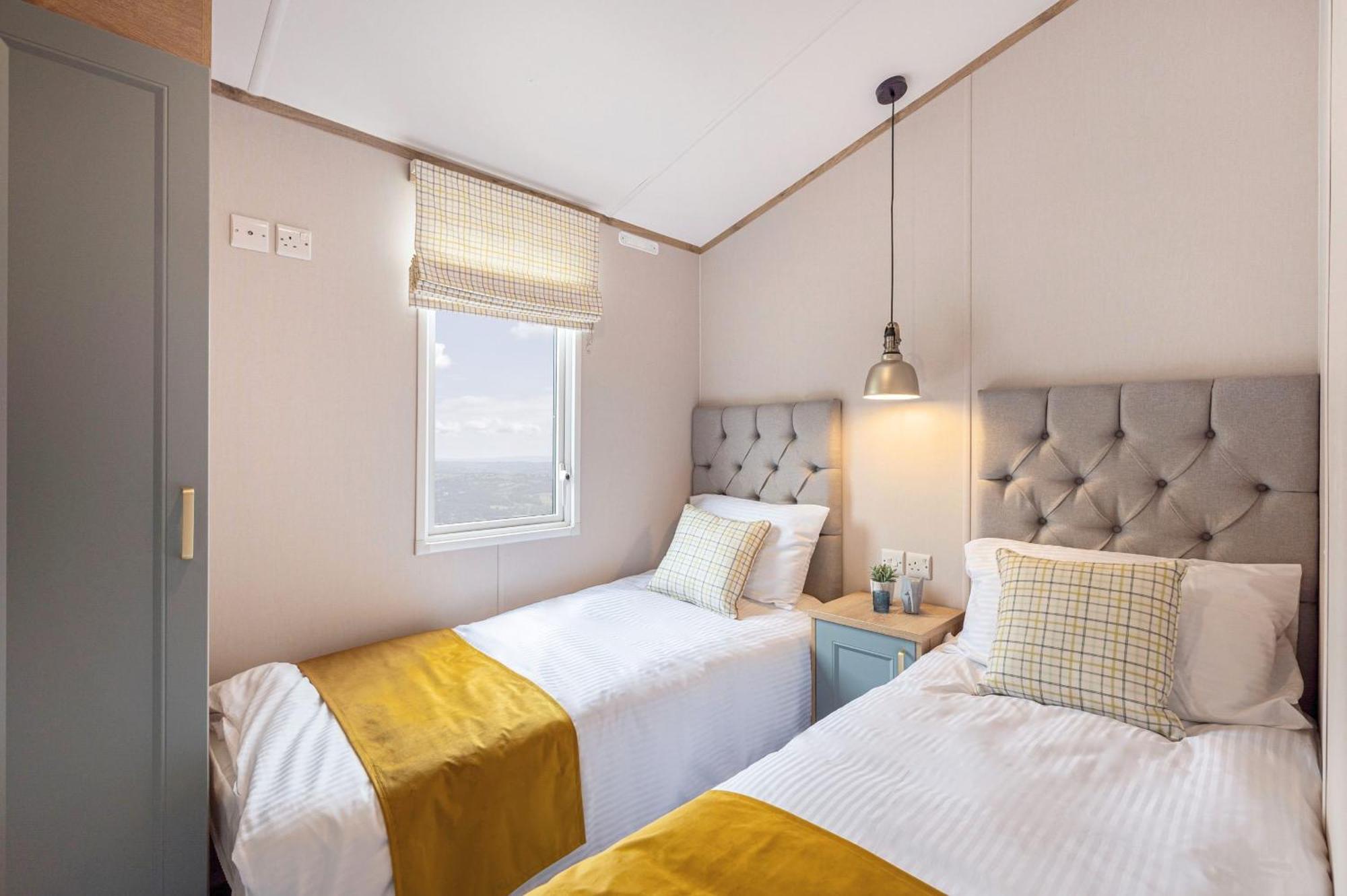Emma'S Sea View 2-Bedroom Caravan At Durdle Door Near Wareham Dorset 웨스트 룰워스 외부 사진