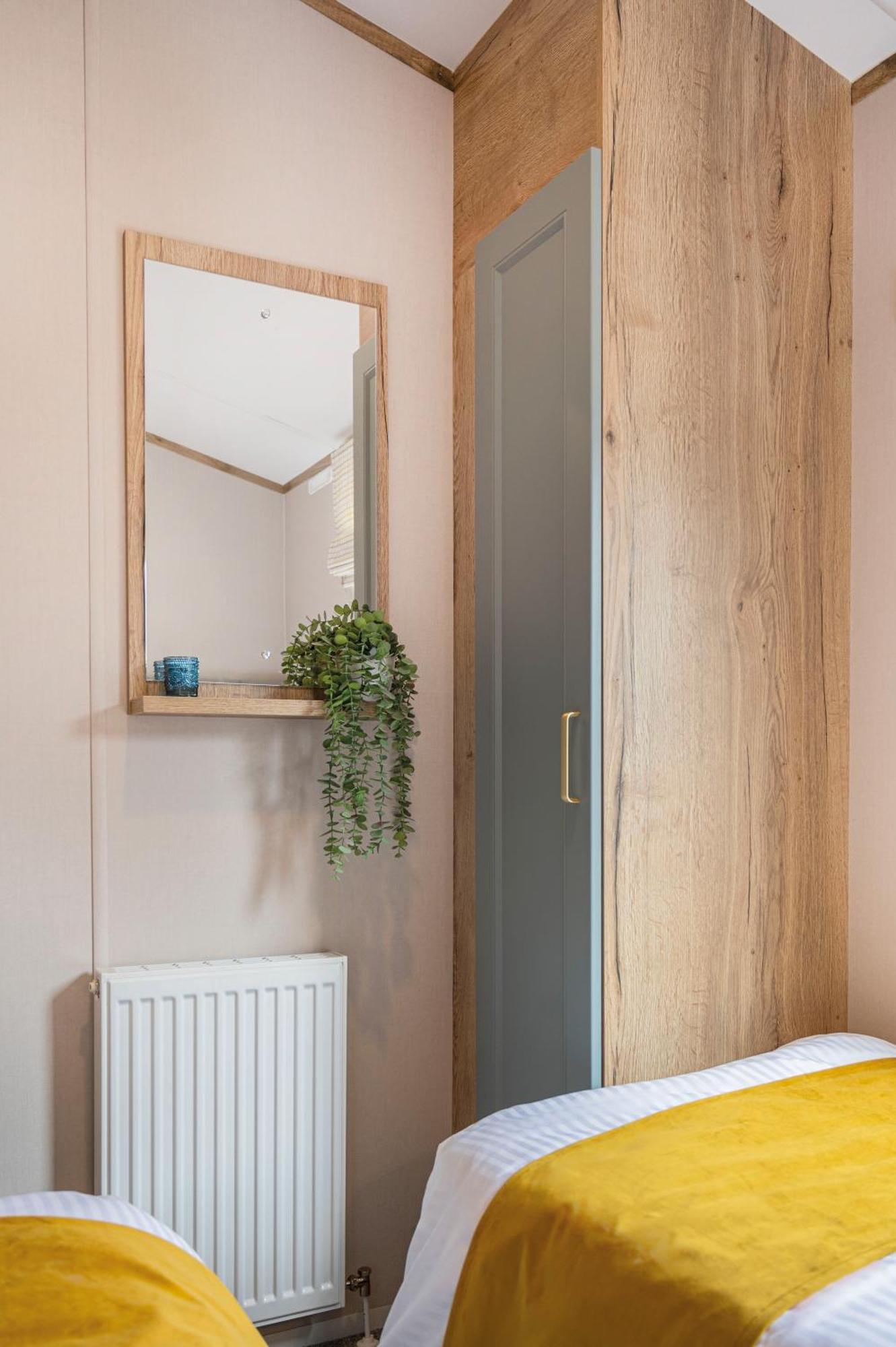 Emma'S Sea View 2-Bedroom Caravan At Durdle Door Near Wareham Dorset 웨스트 룰워스 외부 사진
